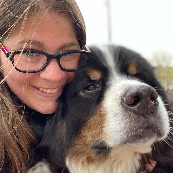 Meet your Posher, Heidi - Picture 6 of 10